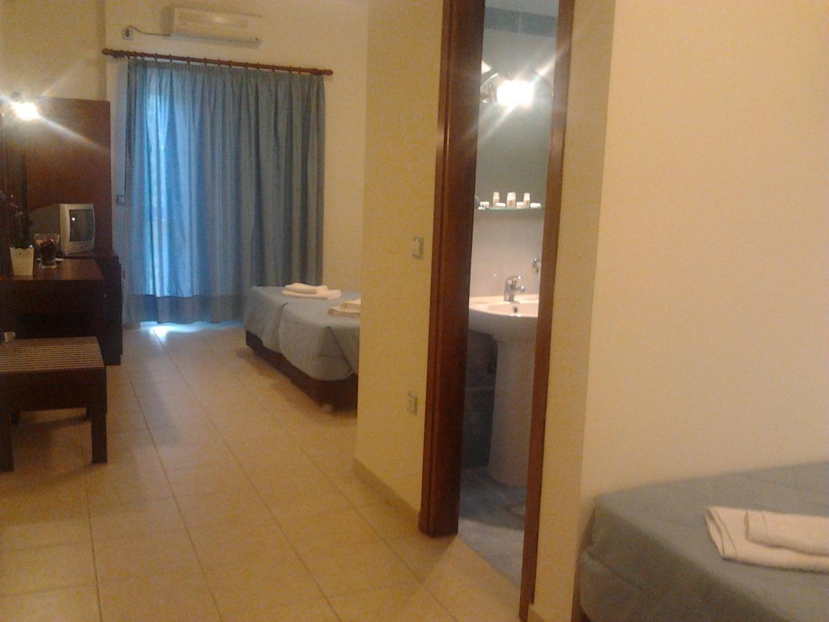 Ionion Star Hotel Tholon 外观 照片